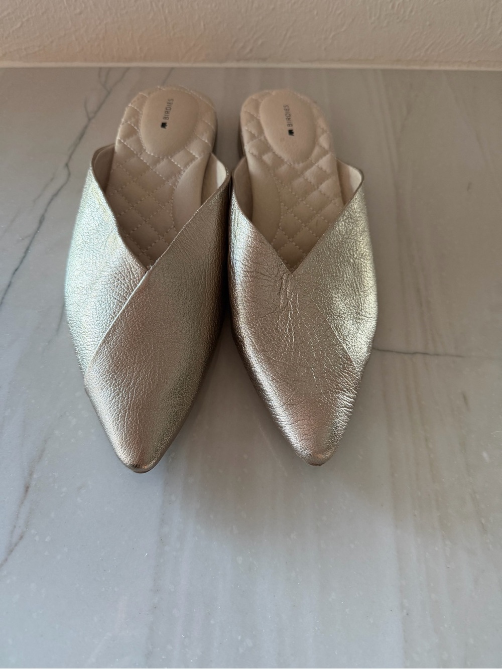 Women BIRDIES The Swan slide mules in a metallic gold leather-pointed Toe-Sz 11
